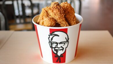 تاریخچه رستوران زنجیره ای KFC